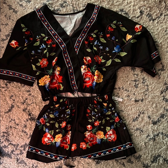 No Comment Tops - Black Floral Two-Piece Set